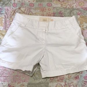 J. crew classic twill chino size 2 white shorts